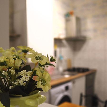 Historical Apartment In Old Tbilisi Eksteriør bilde